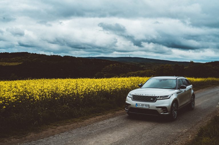 Land-Rover-UK-gravel-road